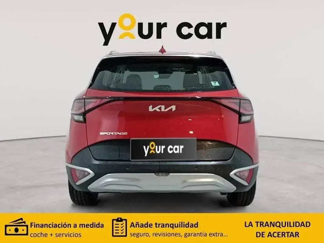 Usado Kia Sportage 136 CV (100 kW) 2024 Rojo SUV