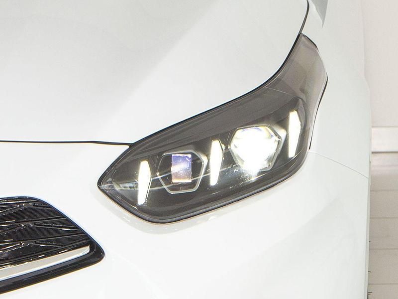 Usado Kia Ceed 120 CV (88 kW) 2023 Blanco Utilitario