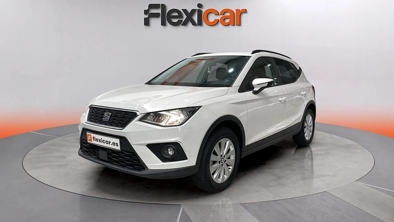 Usado Seat Arona Style 95 CV (69 kW) 2019 Blanco SUV