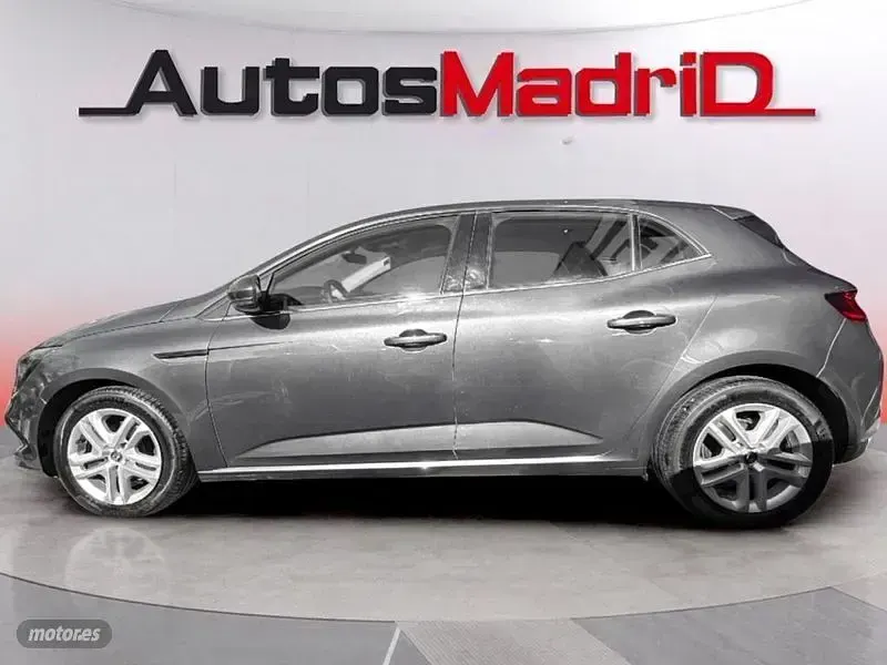 Usado Renault Mégane IV Life 95 CV (69 kW) 2020 Gris Berlina