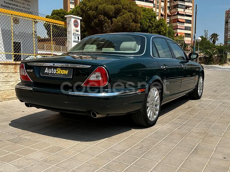 Usado Jaguar XJ8 Executive 298 CV (219 kW) 2004 Verde Berlina