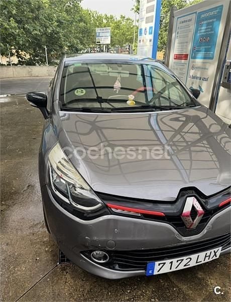 Usado Renault Clio IV Business 90 CV (66 kW) 2013 Gris / plata Berlina