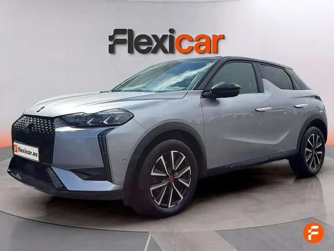 Usado DS Automobiles DS3 Crossback Performance 131 CV (96 kW) 2023 Gris SUV