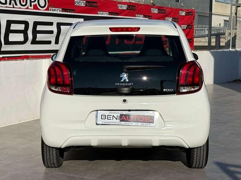 Usado Peugeot 108 Allure 69 CV (50 kW) 2018 Blanco Utilitario