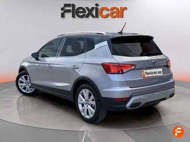Usado Seat Arona FR 110 HP (80 kW) 2022 Cinzento SUV