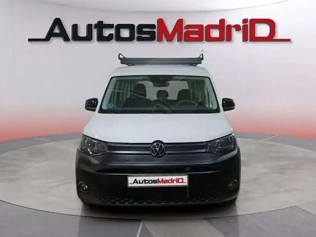 Usado VW Caddy 122 CV (89 kW) 2021 Blanco Monovolumen