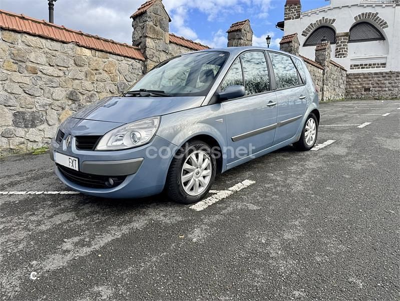 Usado Renault Scénic II 105 CV (77 kW) 2007 Azul Monovolumen