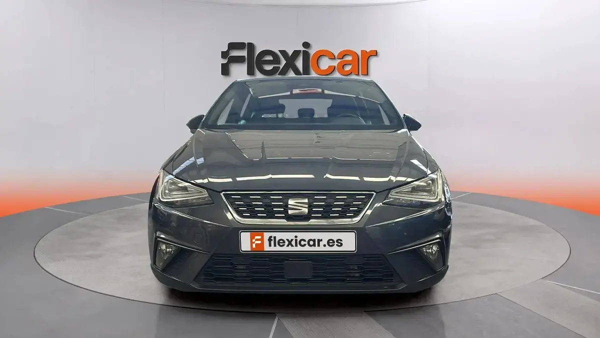 Usado Seat Ibiza XCELLENCE 116 CV (85 kW) 2024 Gris Utilitario