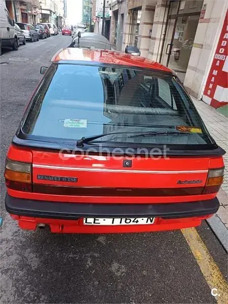 Usado Renault R11 72 CV (52 kW) 1987 Rojo Utilitario