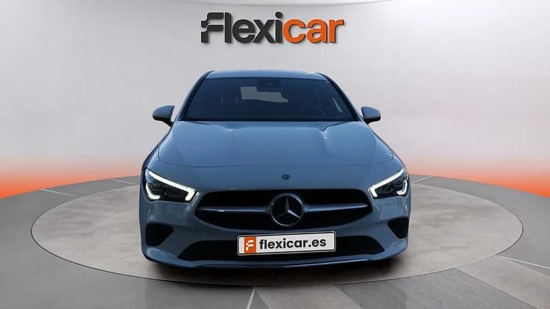 Usado Mercedes CLA220 Shooting Brake 190 CV (139 kW) 2021 Blanco Familiar