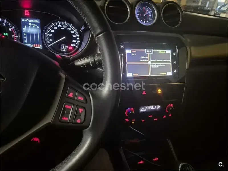 Usado Suzuki Vitara 129 CV (94 kW) 2024 Azul SUV