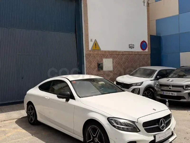 Usado Mercedes C200 184 CV (135 kW) 2020 Blanco Coupe