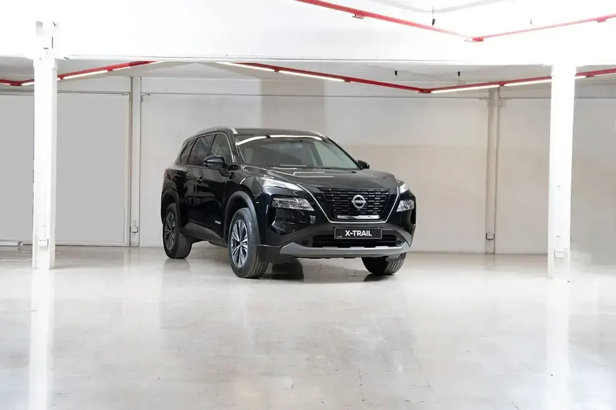 Usado Nissan X-Trail N-Connecta 205 CV (150 kW) 2023 Negro SUV