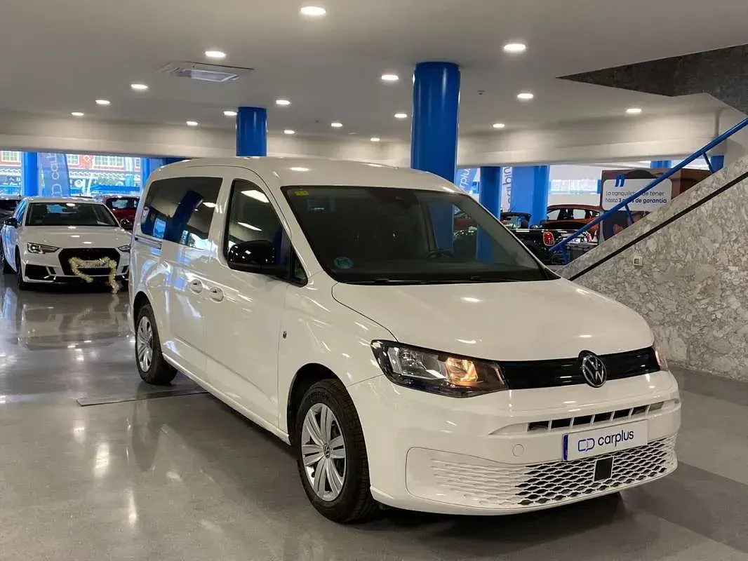 Usado VW Caddy 122 CV (89 kW) 2023 Blanco Monovolumen