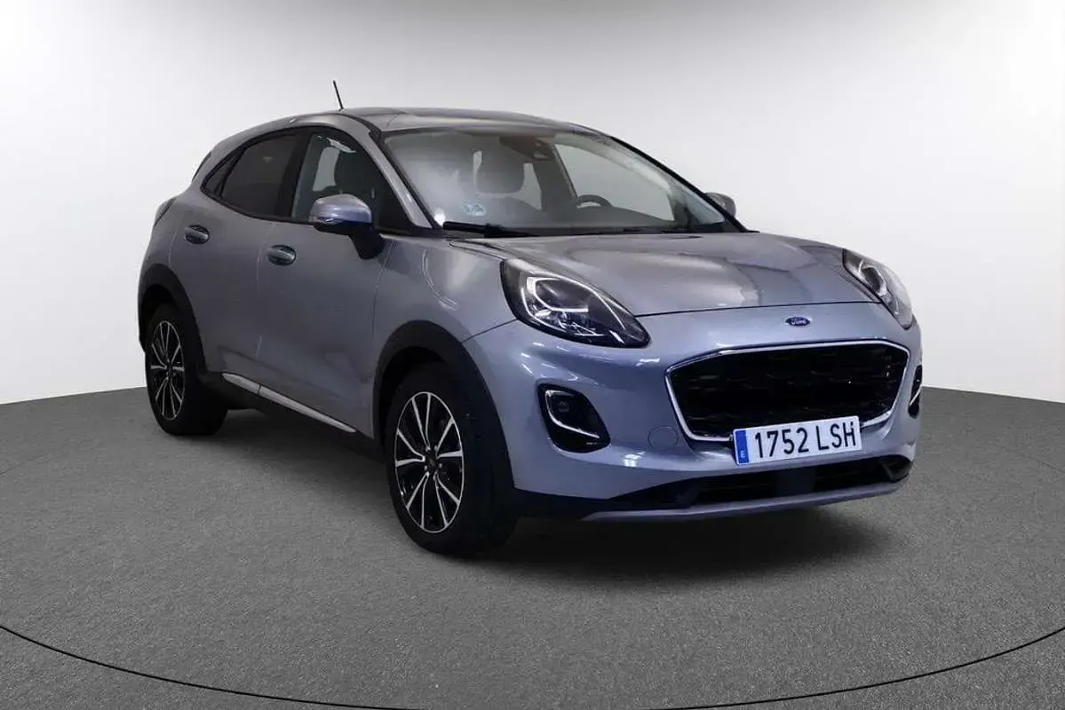 Usado Ford Puma Titanium 120 CV (88 kW) 2021 Plateado SUV