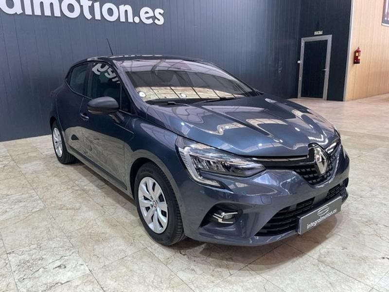 Usado Renault Clio V Techno 90 CV (66 kW) 2022 Gris Berlina