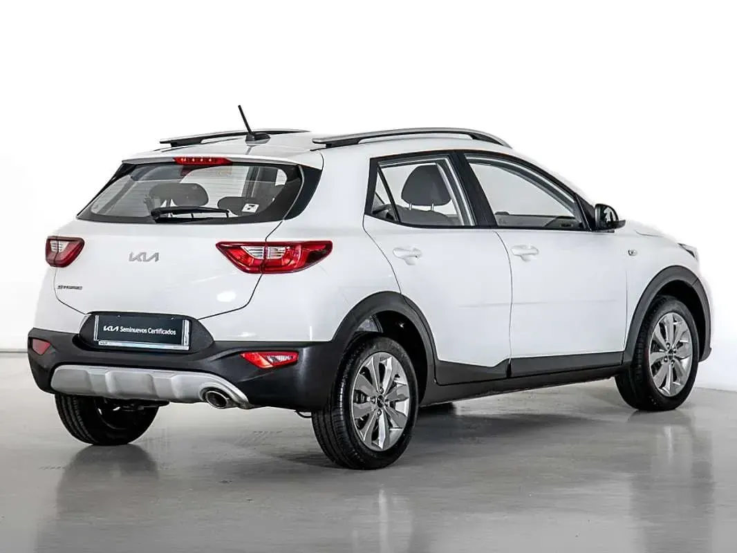 Begagnad Kia Stonic Plus 84 HK (61 kW) 2022 SUV