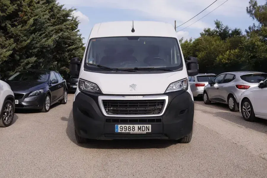 Usado Peugeot Boxer 140 CV (102 kW) 2023 Blanco Van