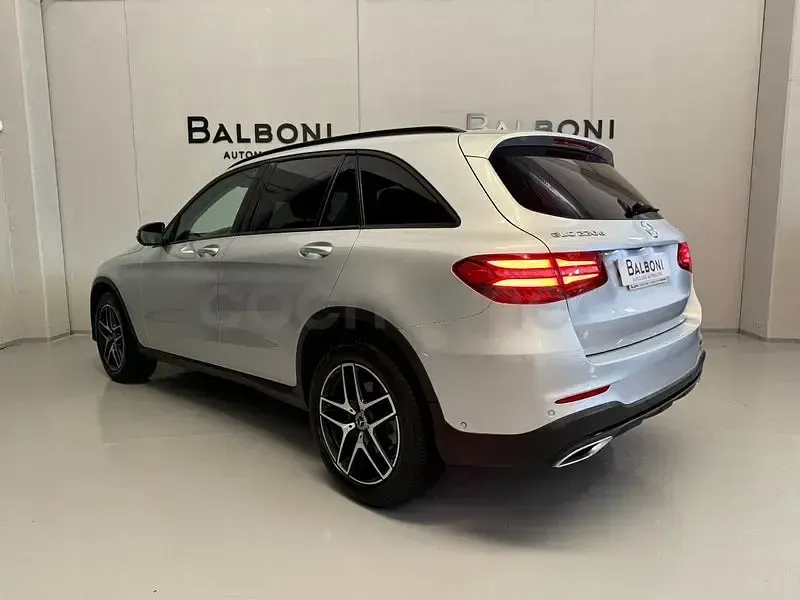 Usado Mercedes GLC220 170 CV (125 kW) 2018 Gris / plata SUV