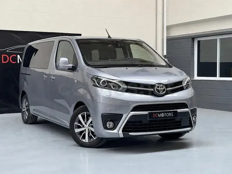 Usado Toyota Proace Verso Advance 150 CV (110 kW) 2020 Gris / plata Familiar