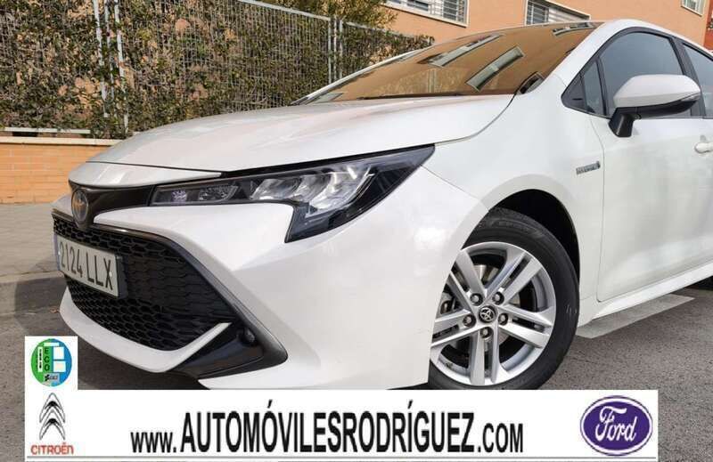 Blanco Usado 2021 Toyota Corolla Active Utilitario | 18.300 € (Buen precio) - Imagen 1/4