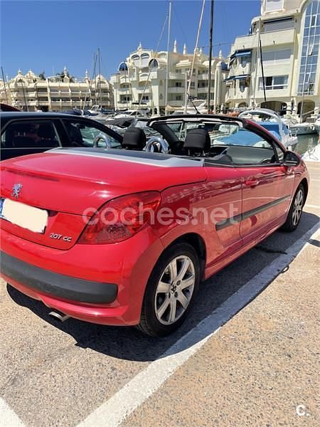 Usado Peugeot 207 CC 120 CV (88 kW) 2009 Rojo Descapotable