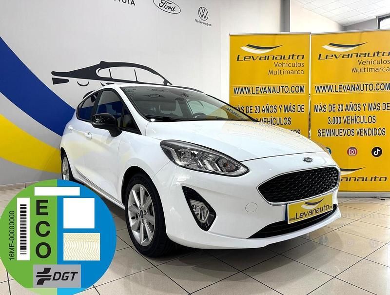 Blanco Usado 2021 Ford Fiesta Trend Utilitario | 16.900 € (Caro) - Imagen 1/4
