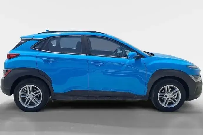 Usado Hyundai Kona 120 CV (88 kW) 2023 Azul SUV