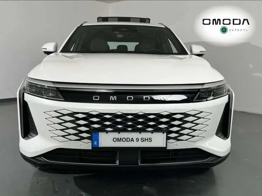 Usado Omoda 9 537 CV (394 kW) 2026 Blanco SUV