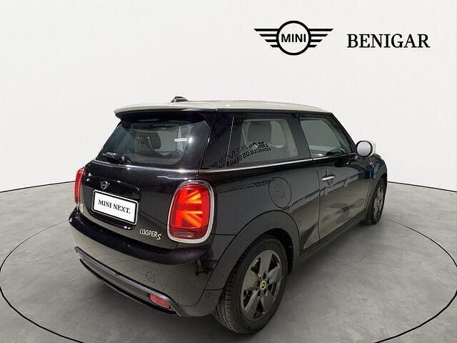 Usado Mini Cooper SE 135 kW (184 CV) 2022 Negro Utilitario