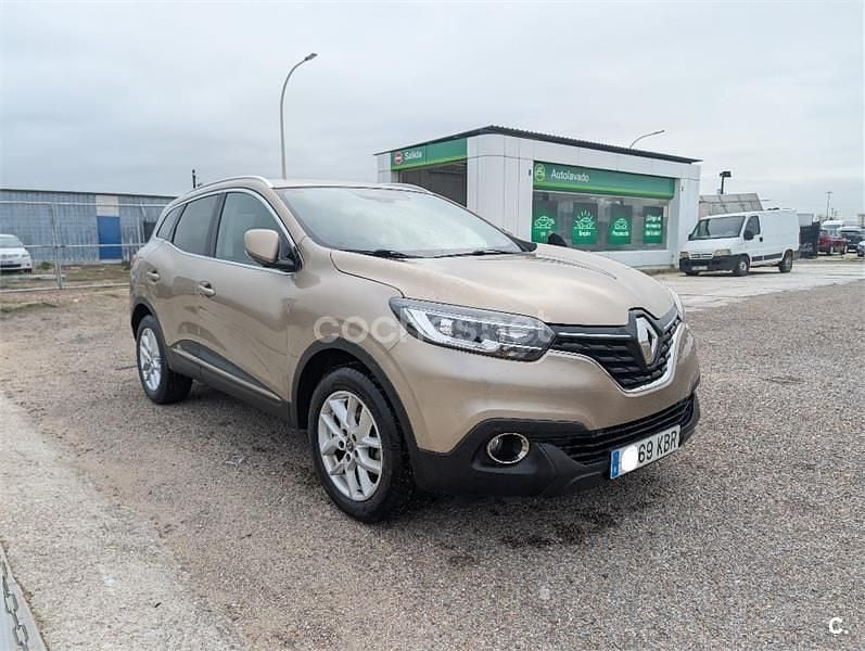 Usado Renault Kadjar Life 130 CV (95 kW) 2017 Beige SUV
