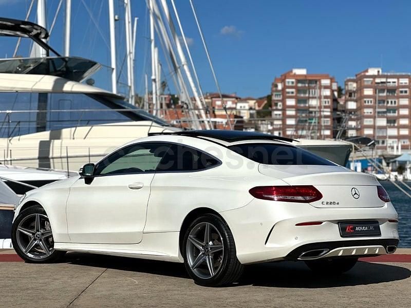 Usado Mercedes C220 170 CV (125 kW) 2018 Blanco Coupe