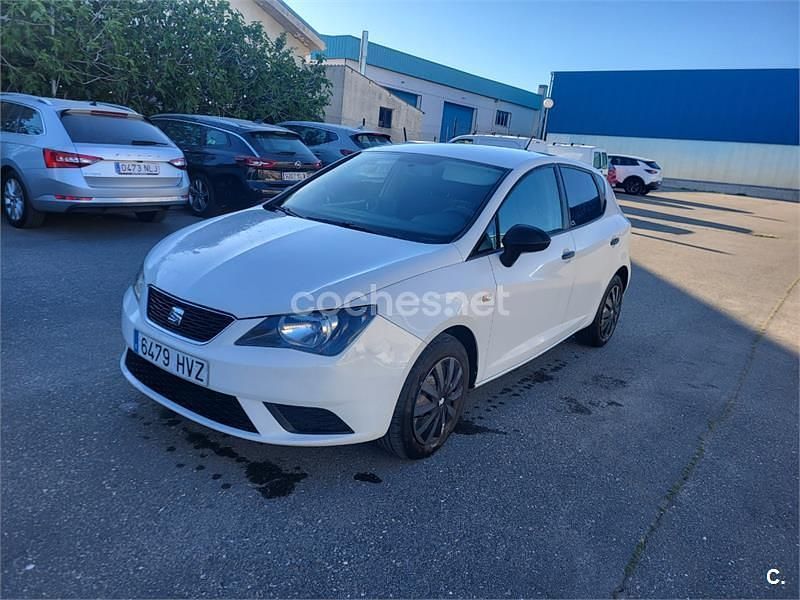Usado Seat Ibiza I-Tech 75 HP (55 kW) 2014 Branco Sedan