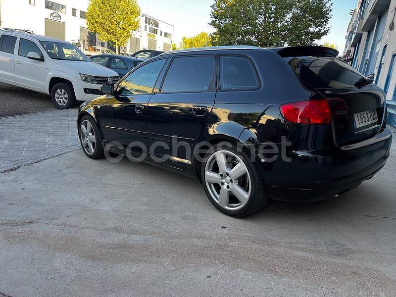 Usado Audi A3 Attraction 140 CV (102 kW) 2006 Negro Utilitario