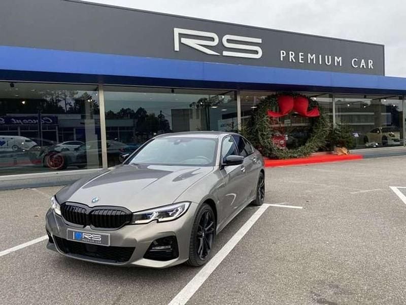 Gris Usado 2020 BMW 330e M Sport Berlina | 36.990 € - Imagen 1/4