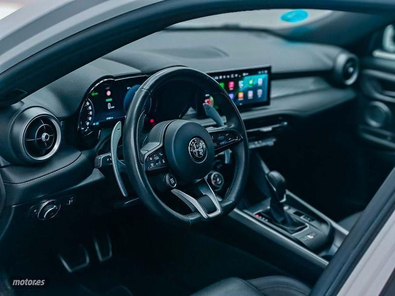 Blanco Usado 2023 Alfa Romeo Tonale Veloce SUV | 28.650 € (Super precio) - Imagen 1/4