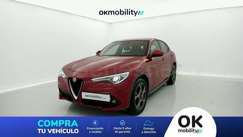 Usado Alfa Romeo Stelvio Ti 210 CV (154 kW) 2022 Rojo SUV