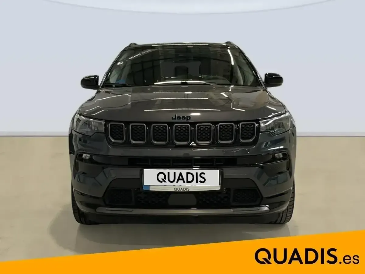 Usado Jeep Compass 240 CV (176 kW) 2024 Gris SUV