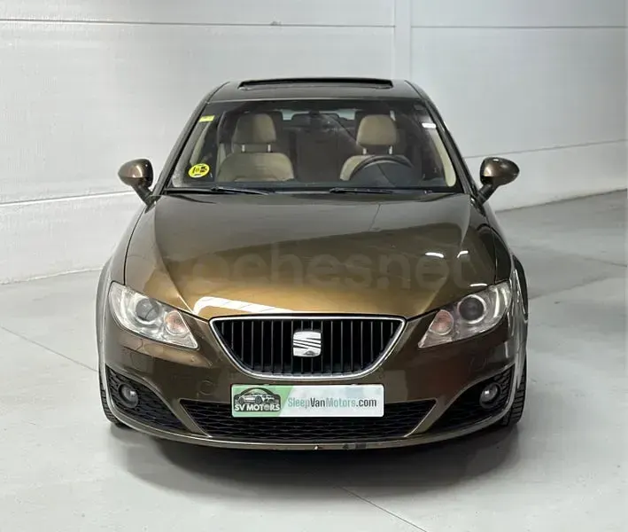 Usado Seat Exeo Style 143 CV (105 kW) 2010 Marrón Berlina