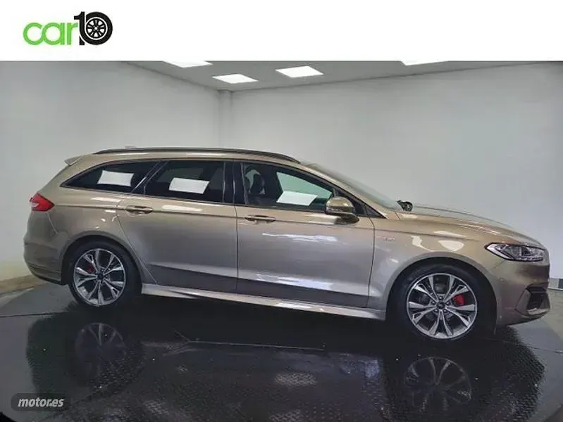 Usado Ford Mondeo ST-Line 187 CV (137 kW) 2020 Gris Familiar