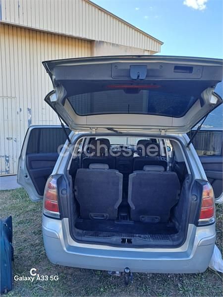 Używany Opel Zafira Cosmo 120 KM (88 kW) 2006 Szary Minivan