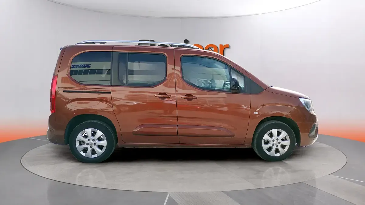 Usado Opel Combo-e Life Edition 100 kW (136 CV) 2022 Naranja Monovolumen