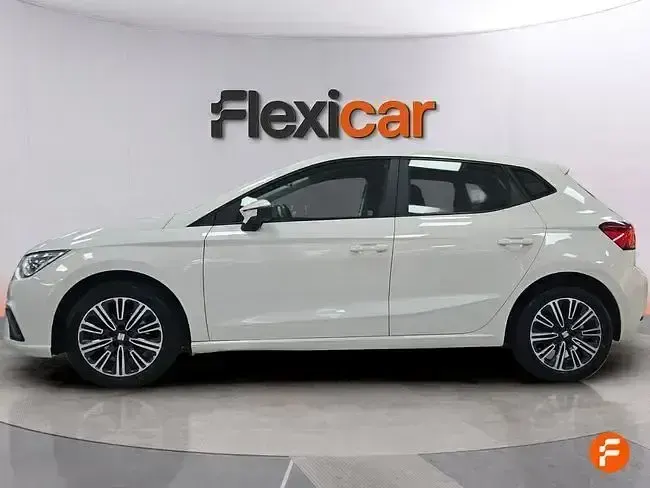 Usado Seat Ibiza Reference 80 CV (58 kW) 2023 Blanco Utilitario
