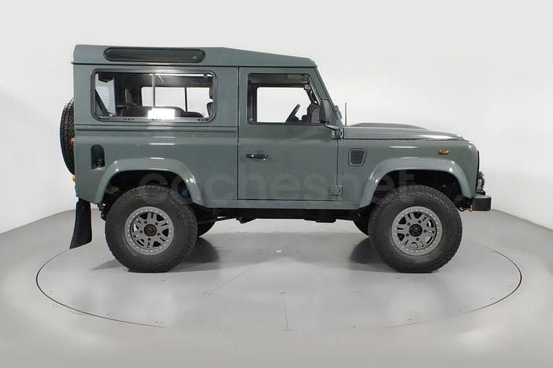 Usado Land Rover Defender 122 CV (89 kW) 2007 Verde Familiar