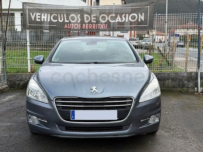 Usado Peugeot 508 Active 112 CV (82 kW) 2012 Azul Berlina