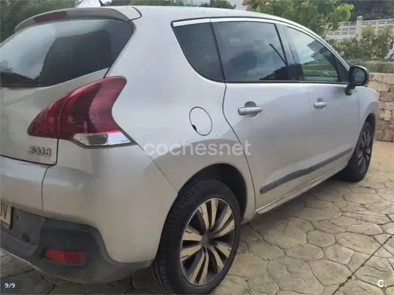 Usado Peugeot 3008 Style 130 CV (95 kW) 2015 Gris / plata Familiar