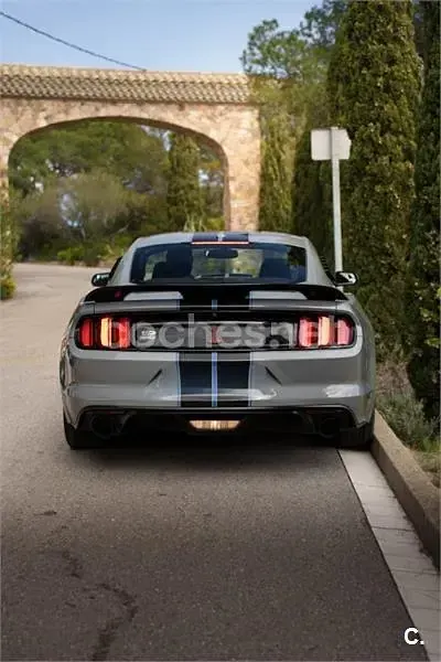 Usado Ford Mustang Fastback 314 CV (230 kW) 2017 Gris / plata Coupe