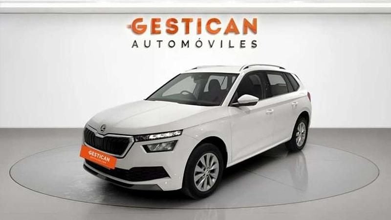 Usado Skoda Kamiq Style 111 CV (81 kW) 2021 Blanco SUV