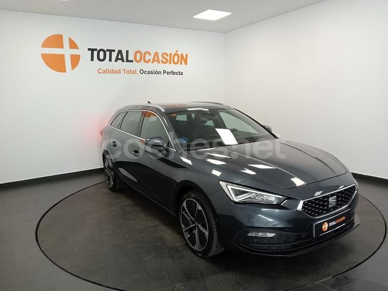 Gris / plata Usado 2020 Seat Leon XCELLENCE Familiar | 19.990 € (Precio justo) - Imagen 1/4