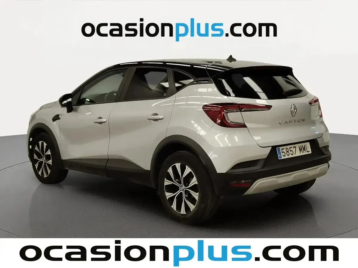 Usado Renault Captur Equilibre 90 CV (66 kW) 2023 Gris SUV